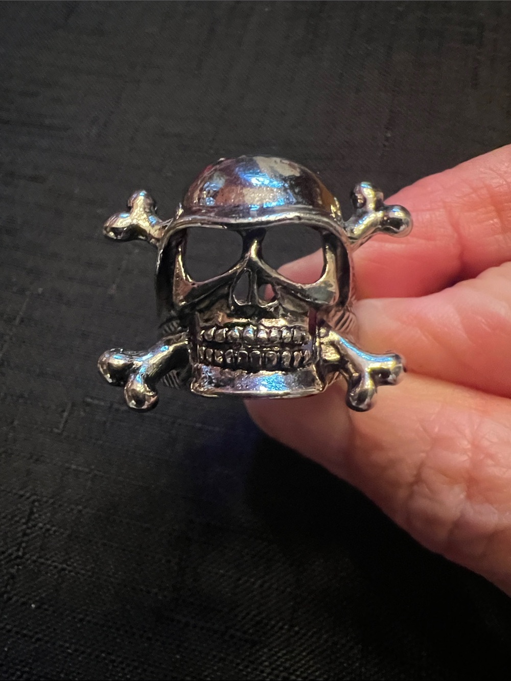 Men's Silver Skull & Crossbones Ring - Bold Statement Accessory